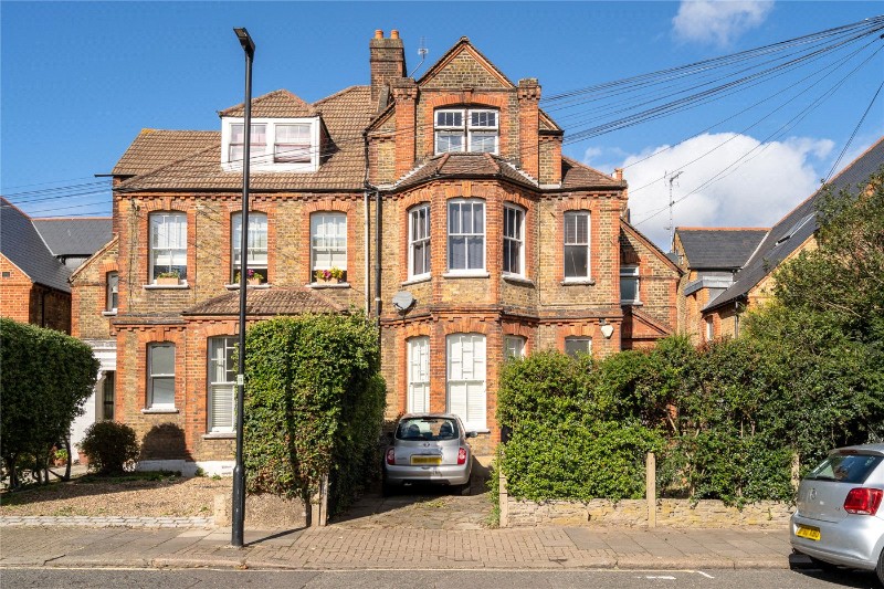 Killieser Avenue, London, SW2