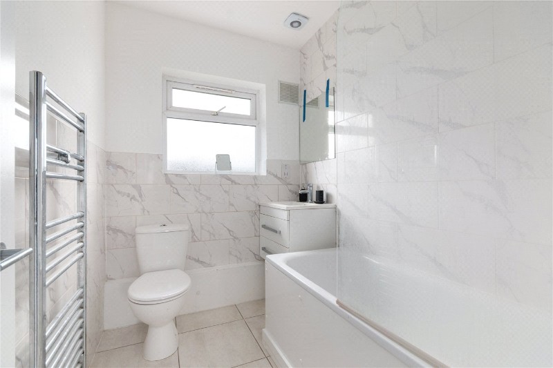 Carlingford Gardens, London, CR4