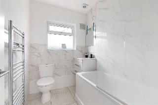 Carlingford Gardens, London, CR4