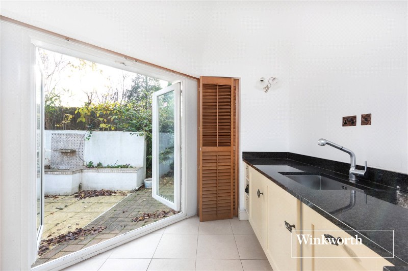 Hendon Lane, Finchley, London, N3