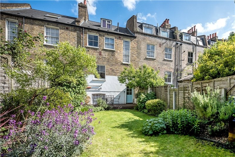 2 bedroom property for sale in Grosvenor Terrace, Camberwell, SE5 (Ref KEN170657) £600,000