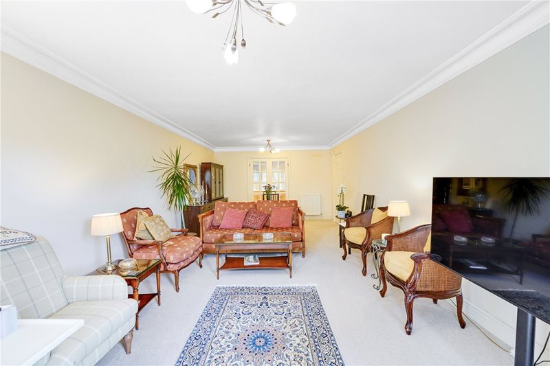 Newholme Court, 89A Oatlands Drive, Weybridge, KT13