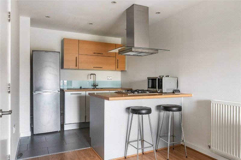 Commercial Road, London, E14