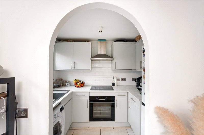 Riverside Close, London, E5