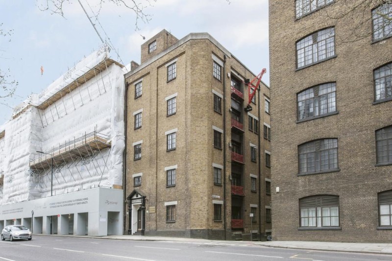 Breezers Court, 20 The Highway, London, E1W