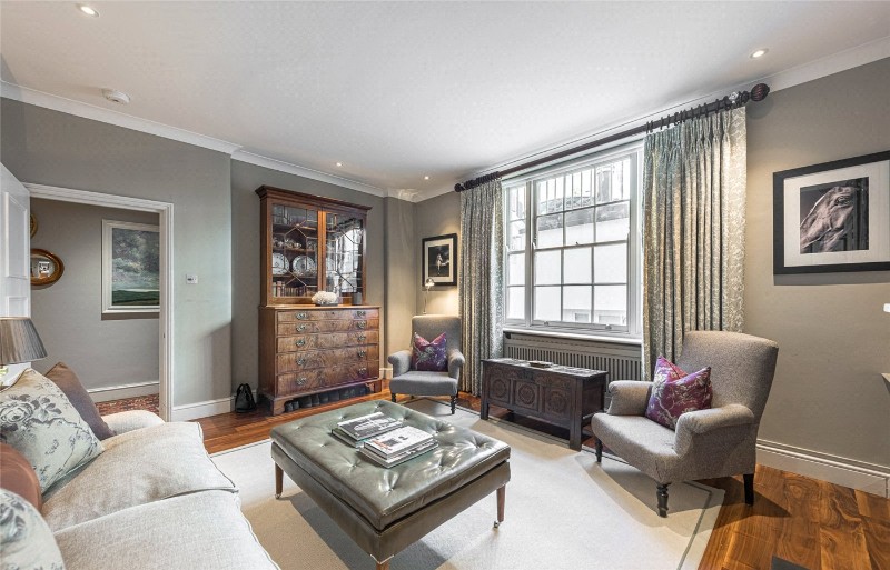 Winchester Street, London, SW1V