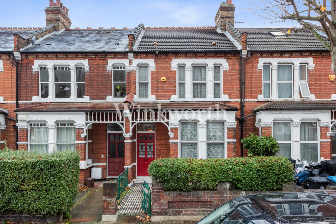 4 bedroom property for sale in Hardwicke Road, London, N13 (Ref