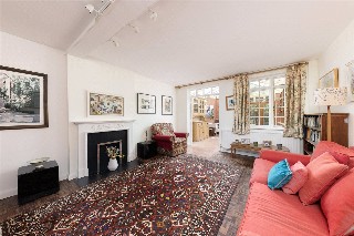 Lavington Stables, Vandyke Close, London, SW15