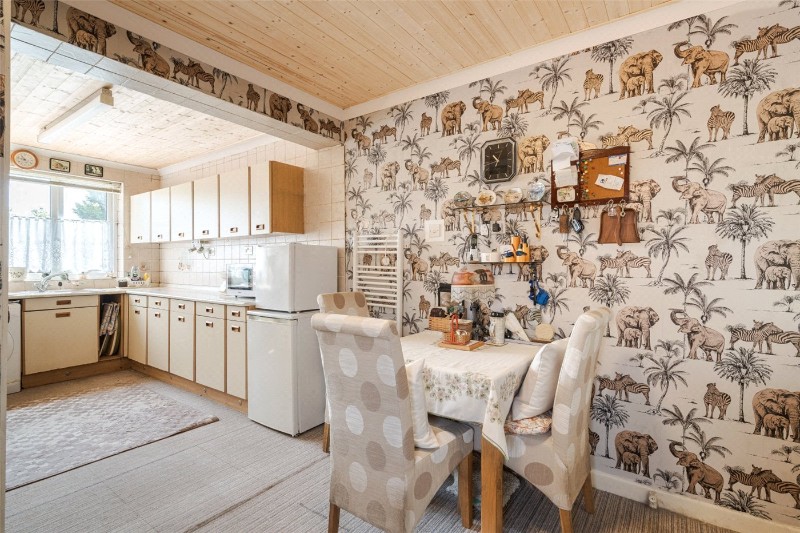 Martindale Avenue, Colehill, Wimborne, Dorset, BH21