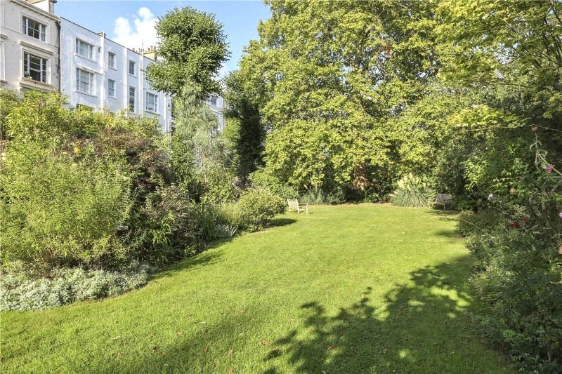 Elgin Crescent, London, W11