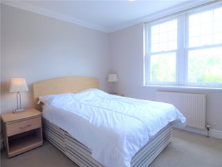 Park Rise, Leatherhead, Surrey, KT22