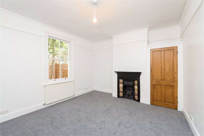 Thames Road, Chiswick, W4