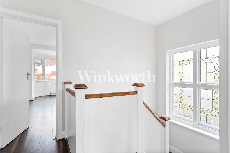 Corri Avenue, London, N14