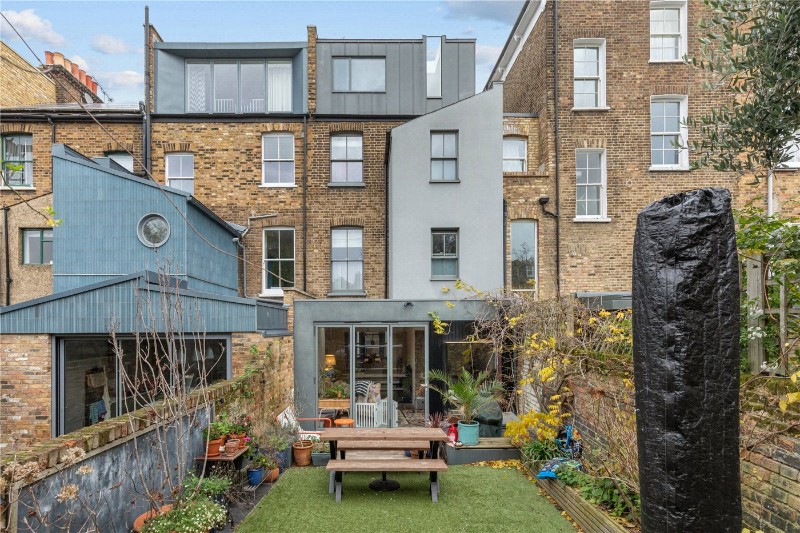 Bouverie Road, London, N16