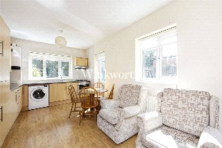 Spencer Avenue, London, N13