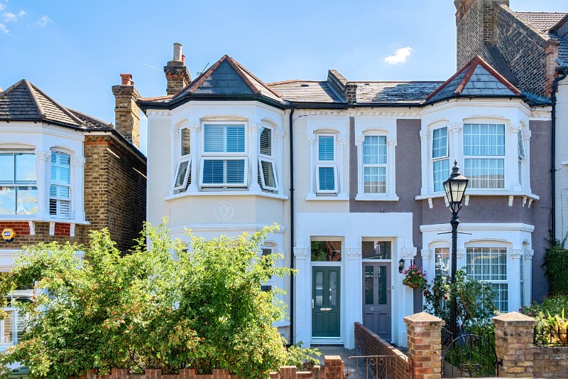 Farren Road, London, SE23