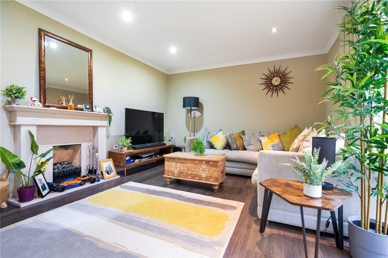 3 bedroom property for sale in The Chine, Wrecclesham, Farnham, Surrey