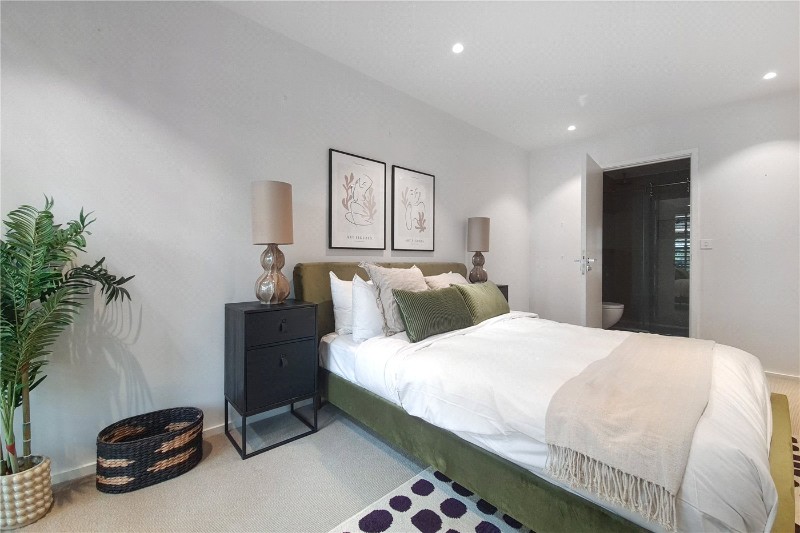 Buckhold Road, London, SW18