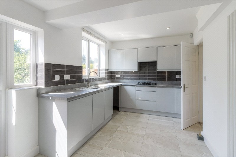 Oaklands Drive, Northampton, NN3