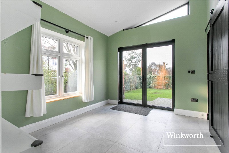 Claigmar Gardens, Finchley, London, N3