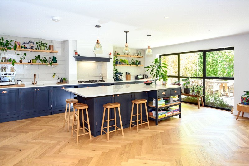 Hurstbourne Avenue, Highcliffe, Dorset, BH23