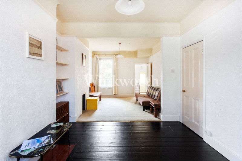 Gladstone Avenue, London, N22