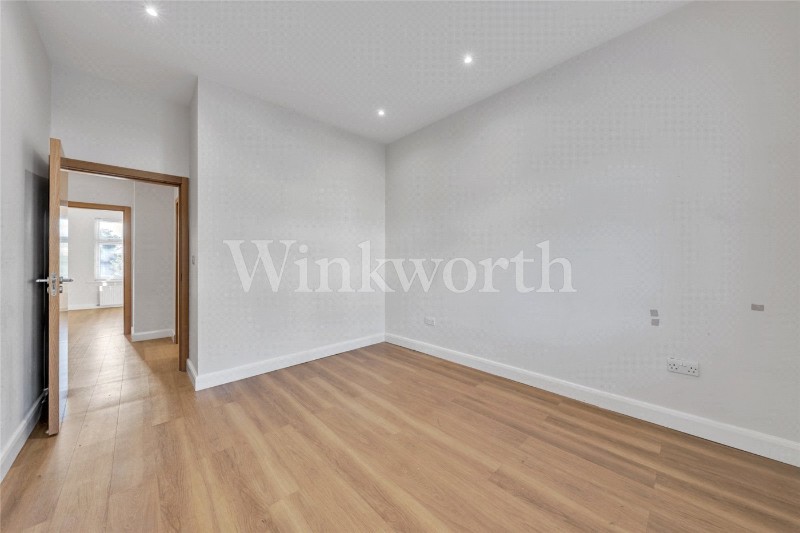 Templars Avenue, London, NW11
