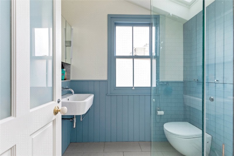 Bouverie Road, London, N16