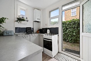 Collingbourne Road, London, W12