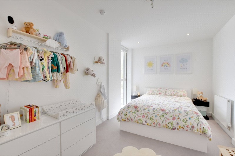 Granite Apartments, 30 River Gardens Walk, Greenwich, London, SE10