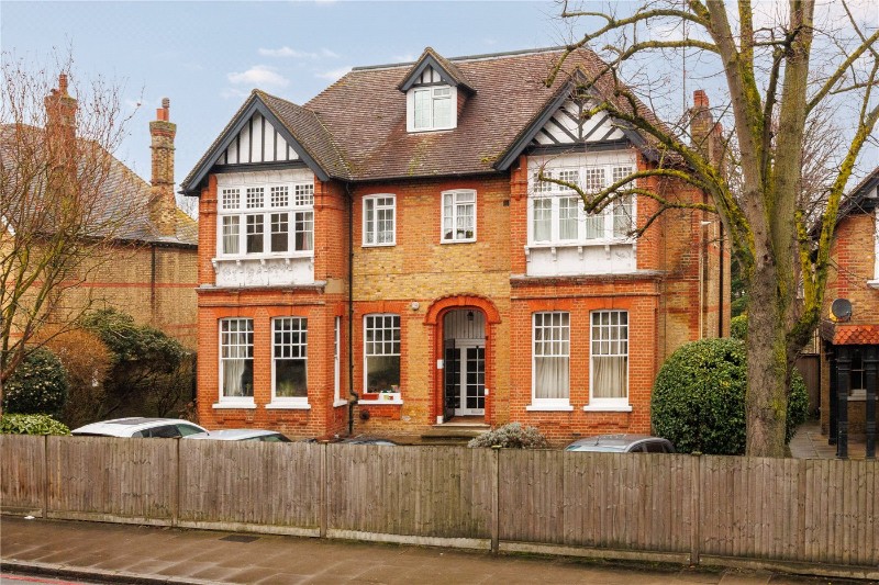 Upper Richmond Road, London, SW15