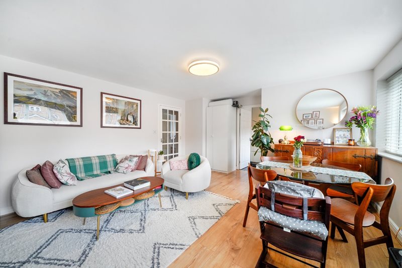Windmill Drive, London, NW2