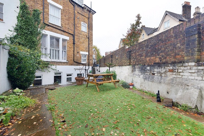 High View Road, London, SE19