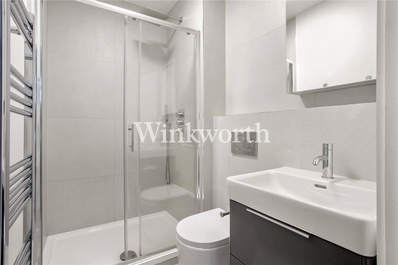 Frobisher Road, London, N8