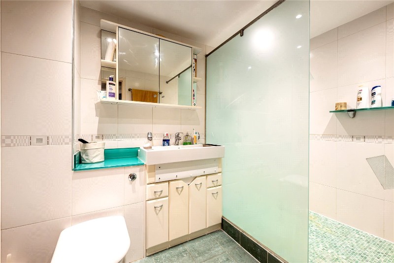 Finch Lodge, Admiral Walk, London, W9