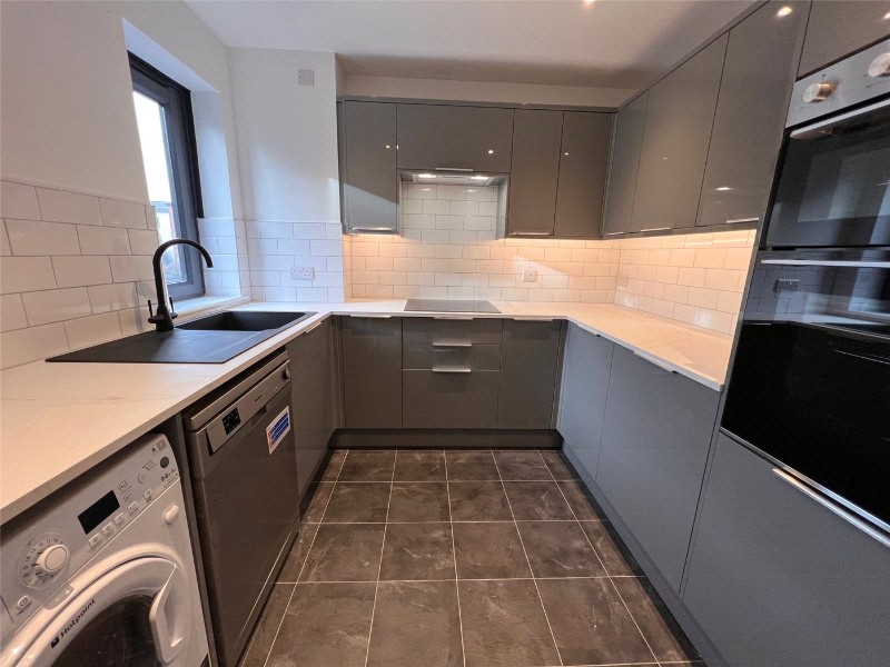 Becketts Place, Hampton Wick, Kingston upon Thames, KT1