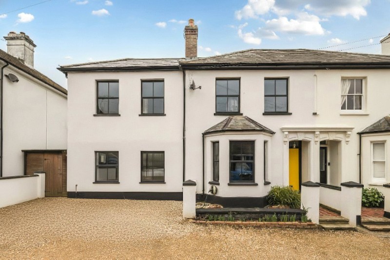 West End Grove, Farnham, Surrey, GU9