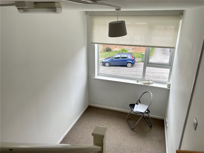 Dollis Drive, Farnham, GU9