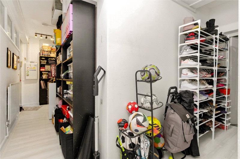 Club Row, London, E2