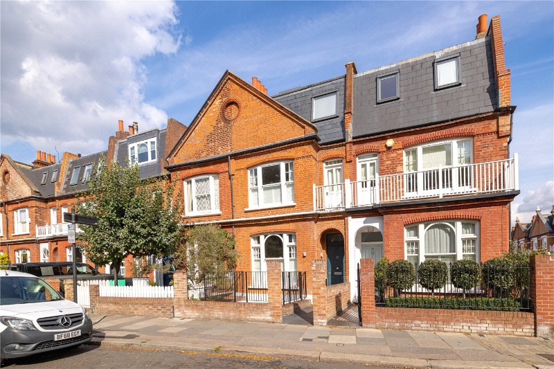 Peterborough Road, London, SW6