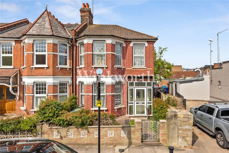 Kelvin Avenue, London, N13