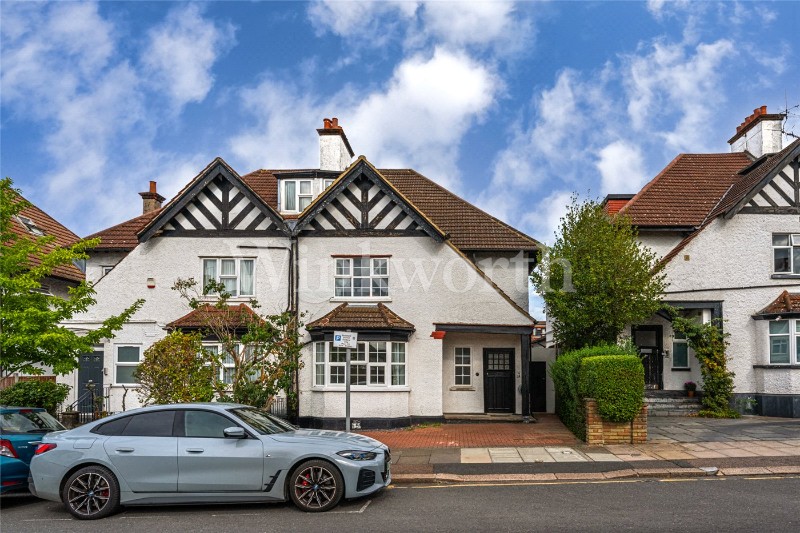 Templars Avenue, London, NW11