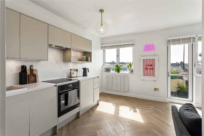 Holdernesse Road, London, SW17