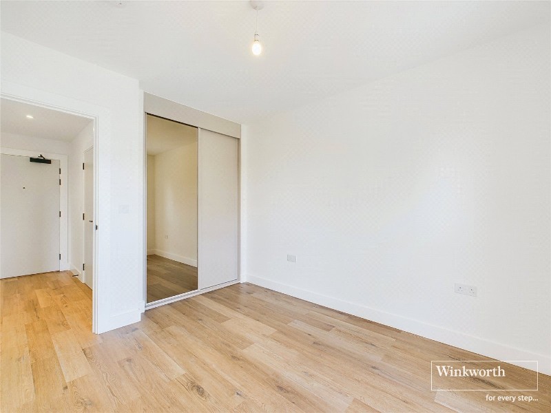 Flagstaff Road, Bankside Gardens, Reading, Berkshire, RG2