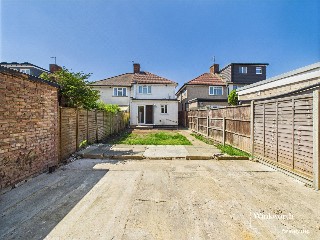 Sandhurst Road, Kingsbury, London, NW9