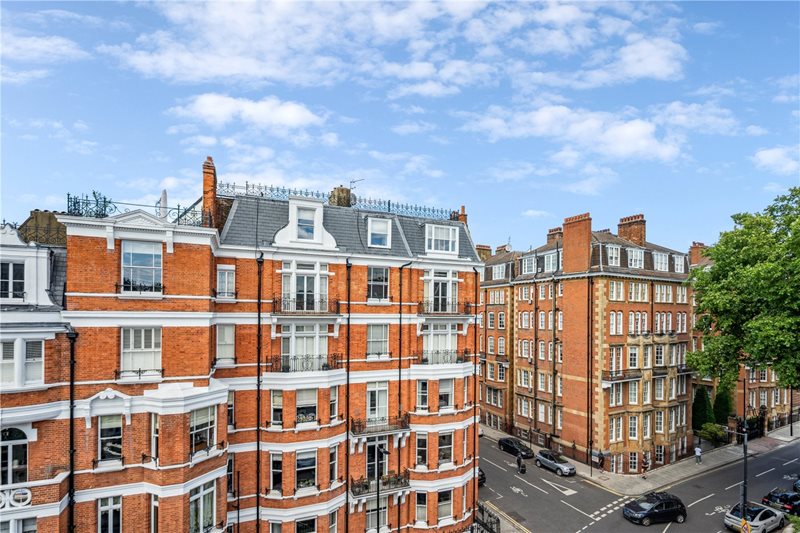 Moscow Road, London, W2