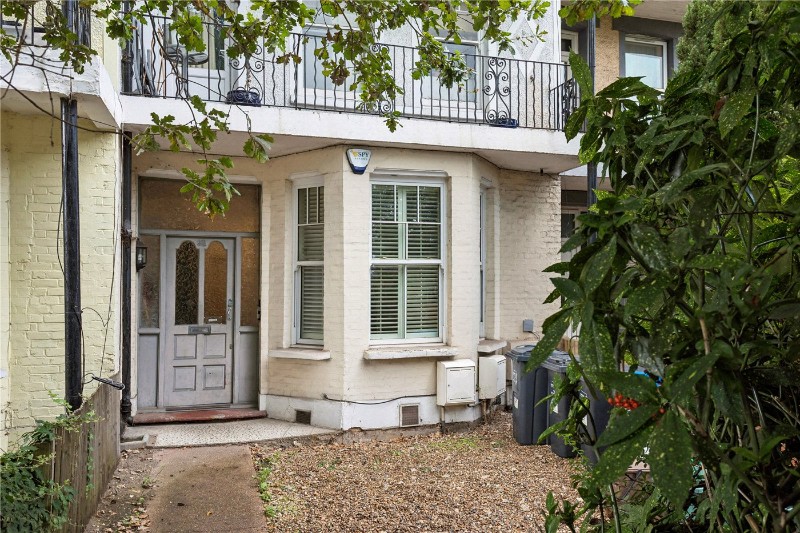 London Road, Mitcham, CR4