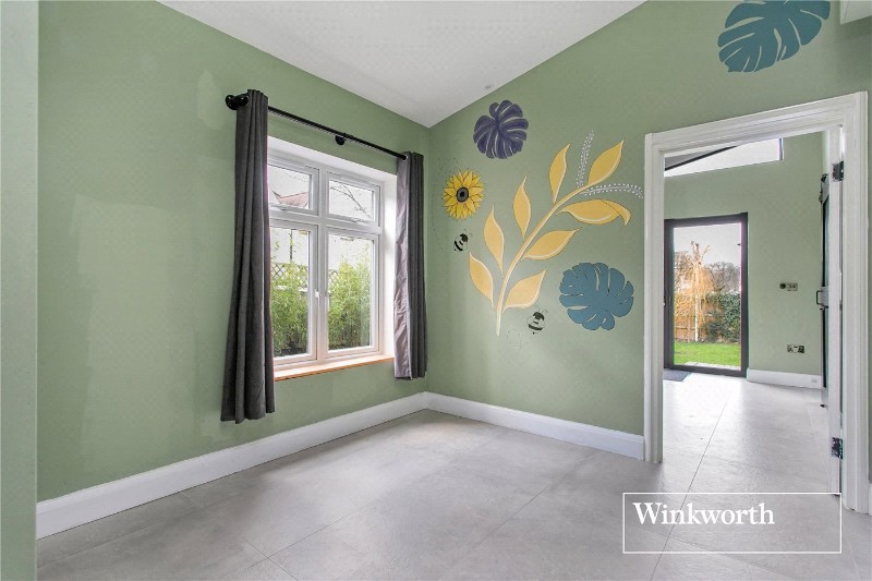 Claigmar Gardens, Finchley, London, N3