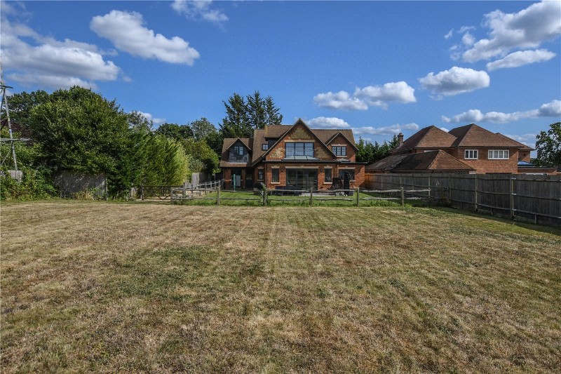 Nelsons Lane, Hurst, Reading, RG10