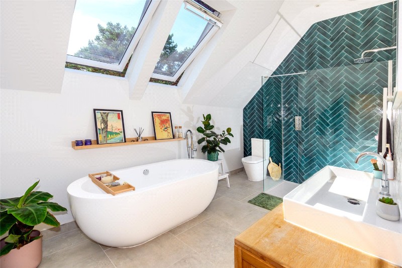 Hurstbourne Avenue, Highcliffe, Dorset, BH23